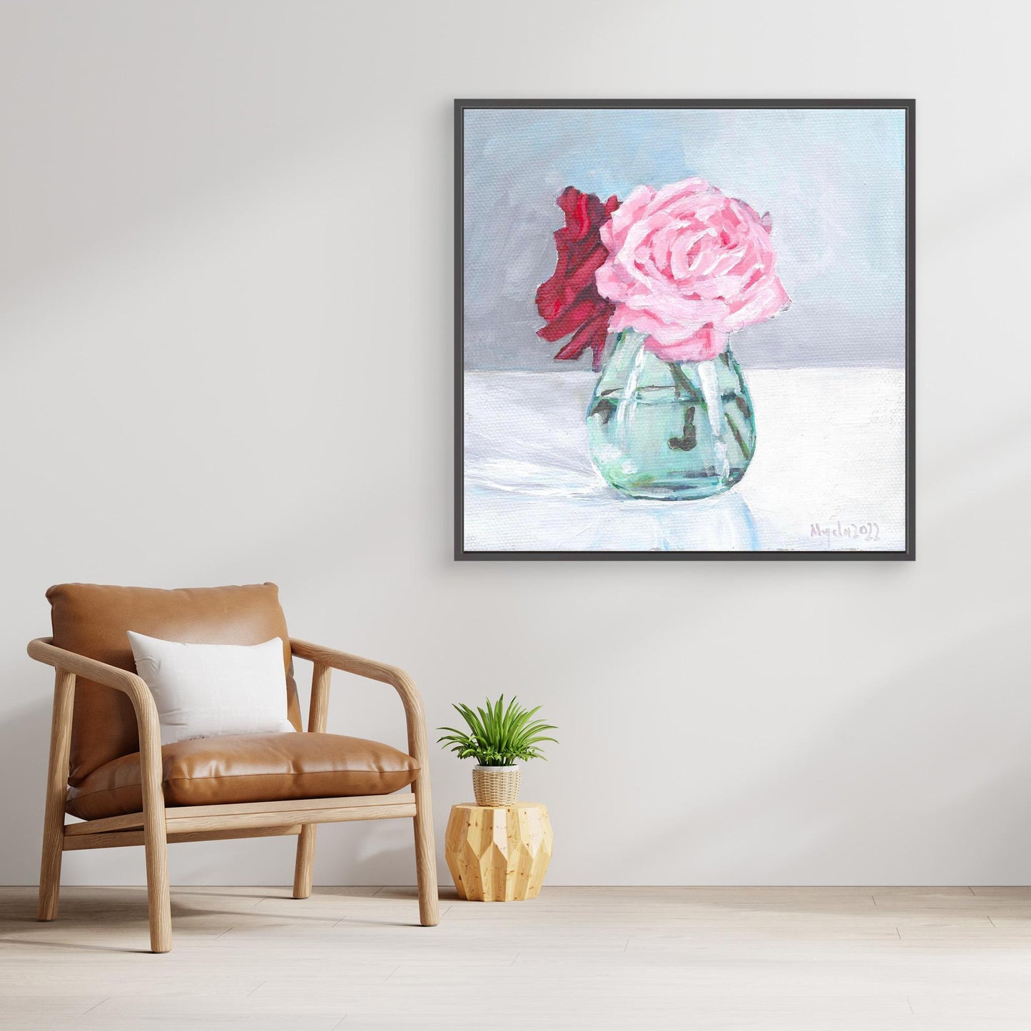 Pink and red rose in vase